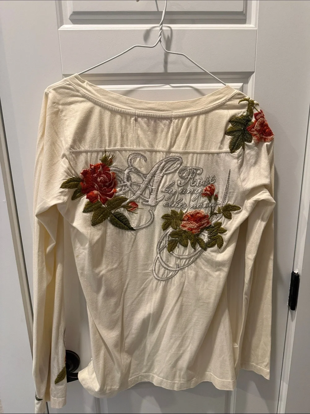 Vintage OWLA Cream V-Neck Long Sleeve Top with Red Floral Embroidery